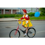 Девочка и ведра.jpg